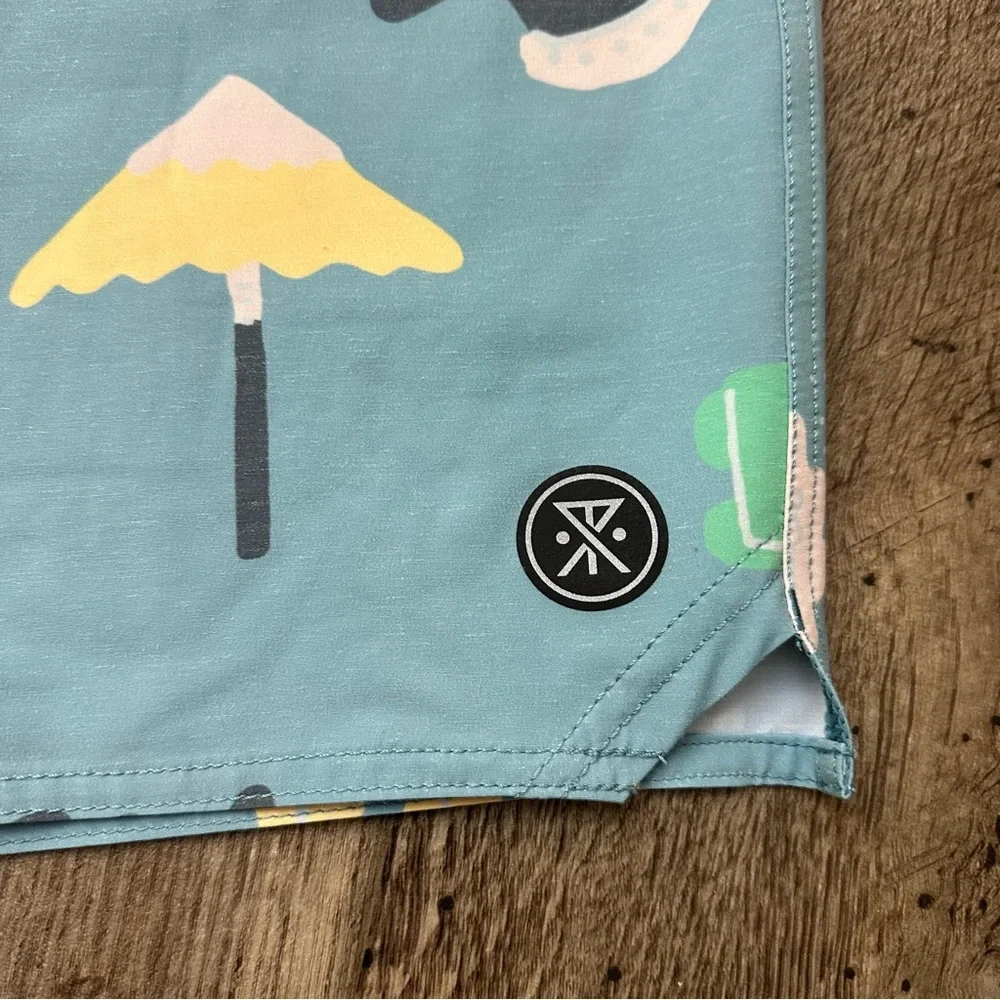 Roark Passage Boardshort Beach Swim Shorts Men’s Size 31 Multicolour